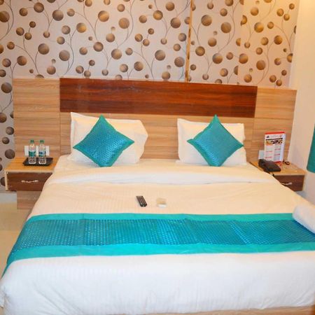 Hotel O Alpha Stay Neu-Delhi Exterior foto