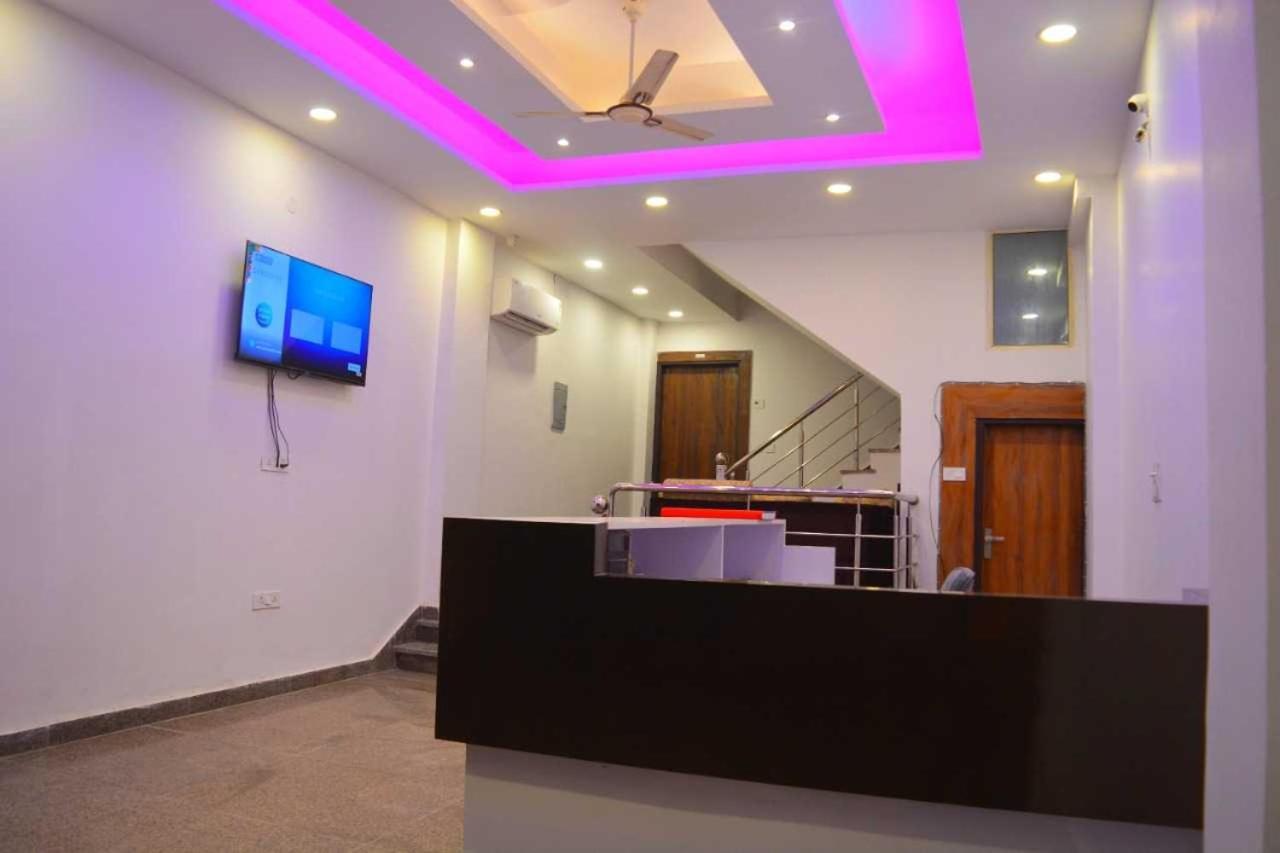 Hotel O Alpha Stay Neu-Delhi Exterior foto